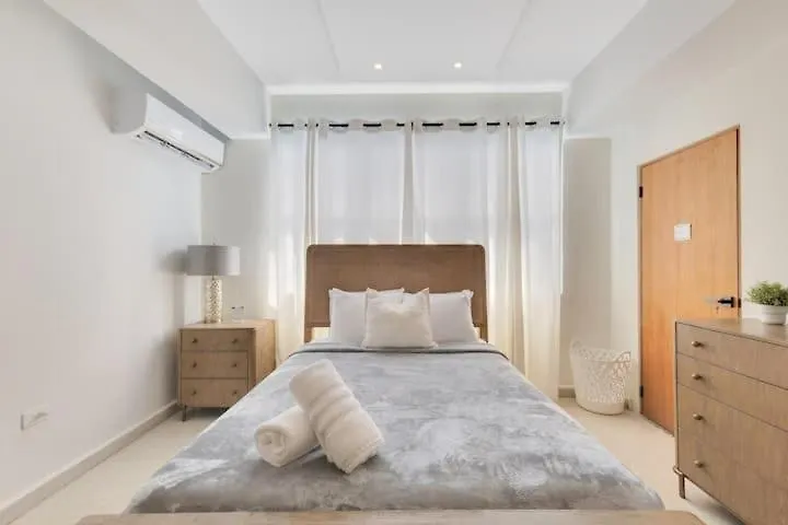 Amazing Group Home Near Beach, Nightlife For 18 산후안 0*,  푸에르토리코